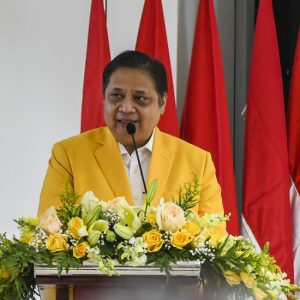 Dapat Rp800 Miliar Dari Pusat Pasca Viral Jalan Rusak, Airlangga Puji Gubernur Lampung
