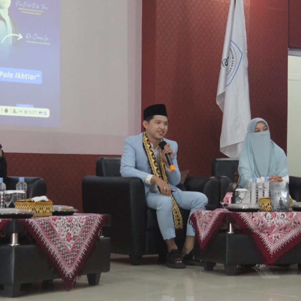 Libur Semester, FOSSI FH Unila Adakan Sholat Dhuha Bersama dan Tabligh Akbar