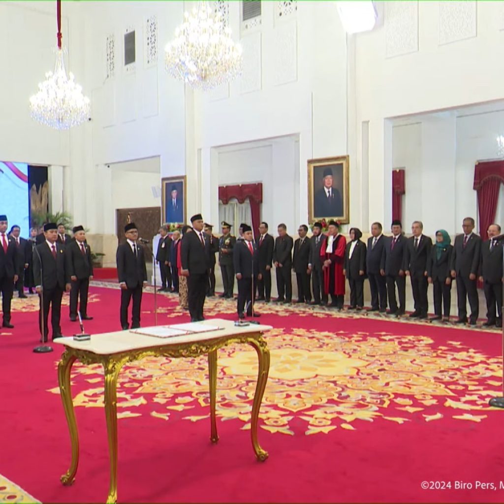 Presiden Jokowi Lantik 9 Anggota KPPU Periode 2024-2029
