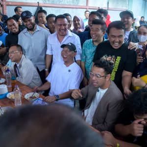 Raffi Ahmad dan Marshel Sarapan Bubur Ayam Bareng Bacagub Mirza
