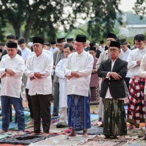 Plh Gubernur Lampung Salat Idul Adha di Lapangan Saburai