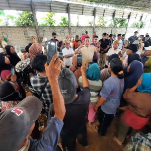 Kunjungi Sentra Pengupas Singkong, Arinal Banjir Dukungan Menang Pilgub Lampung