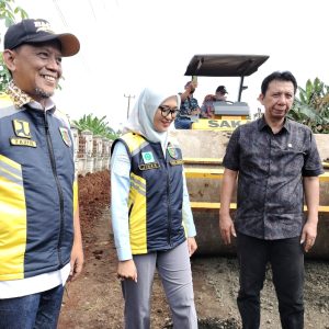 Wakil Gubernur Apresiasi Peran Mustika Bahrum dalam Rehabilitasi Jalan Gedong Tataan–Kedondong
