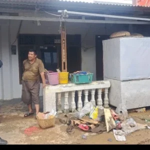 Fauzi Heri Tinjau Lokasi Banjir di Panjang Selatan