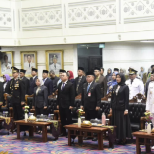 Wakil Ketua DPRD dan Sekretaris DPRD Lampung Hadiri Pelantikan Bupati Way Kanan