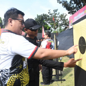 Ketua DPRD Lampung Hadiri Lomba Menembak Eksekutif Bhayangkara