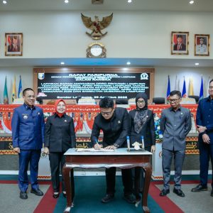 Pemprov Lampung dan DPRD Sepakati Raperda APBD 2026, Pendapatan Daerah Ditargetkan Rp7,6 Triliun