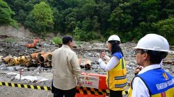 Prabowo Tinjau Perbaikan Jalan Lembah Anai Terdampak Banjir dan Longsor