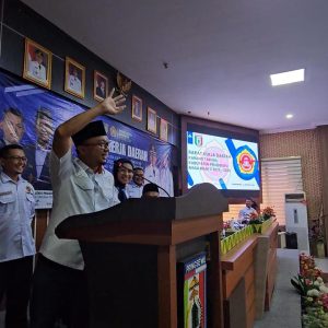 Hadiri Pelantikan, Syukron Dorong Karang Taruna Aktif Dukung Program Daerah