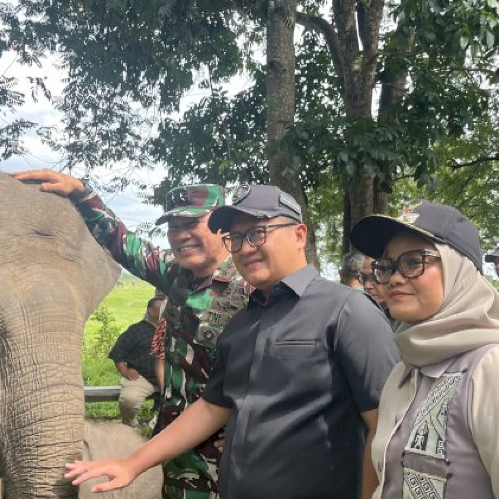 Ketua DPRD Lampung Hadiri Gerakan Bersatu dengan Alam di Way Kambas