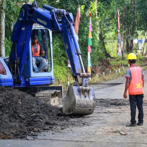 Soroti Jalan Cepat Rusak, Tondi Minta Proyek Infrastruktur Tak Asal Jadi