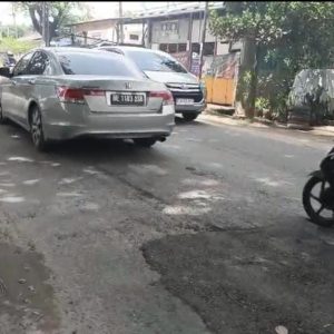 Warga Sambut Baik Perbaikan Jalan Pulau Damar