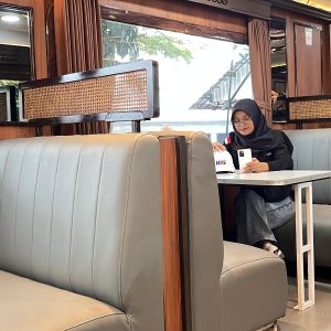 Tarif Tetap Rp32 Ribu, KA Rajabasa Gunakan Gerbong Kereta Baru Kualitas Premium