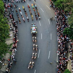 Kirab Merah Putih dan Teks Proklamasi Meriahkan HUT ke-81 Kemerdekaan RI