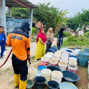 Kekeringan Landa Sejumlah Wilayah Bandar Lampung, BPBD Salurkan 376 Ribu Liter Air Bersih